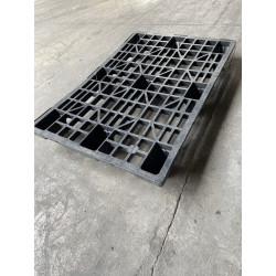 Palettes plastique légère emboîtable