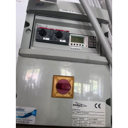 Compteur/ pompe de relevage d'eaux de pluie