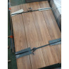 Parquet stratifié aspect chêne foncé