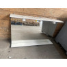 Miroir de salle de bain avec tablette