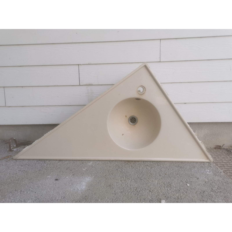 vasque triangulaire